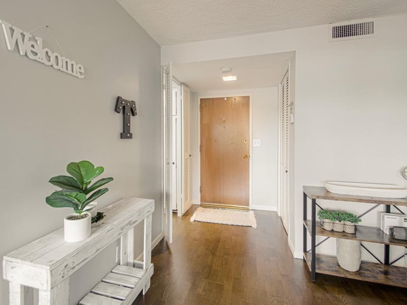 4545 Wornall Rd #208, Kansas City, MO 64111