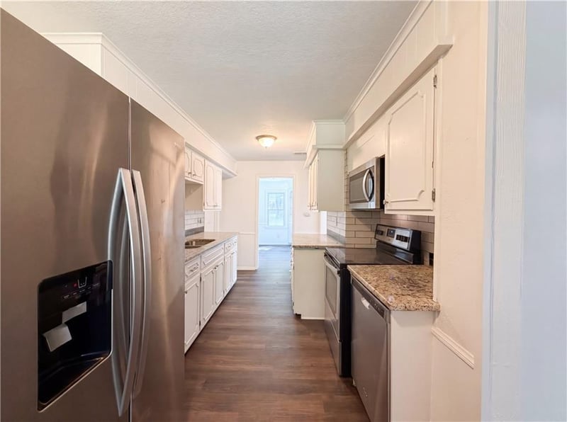 1825 Bren Mar Rd, Lee's Summit, MO 64086