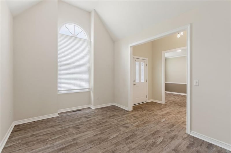 9127 NW 86 Ct, Kansas City, MO 64153