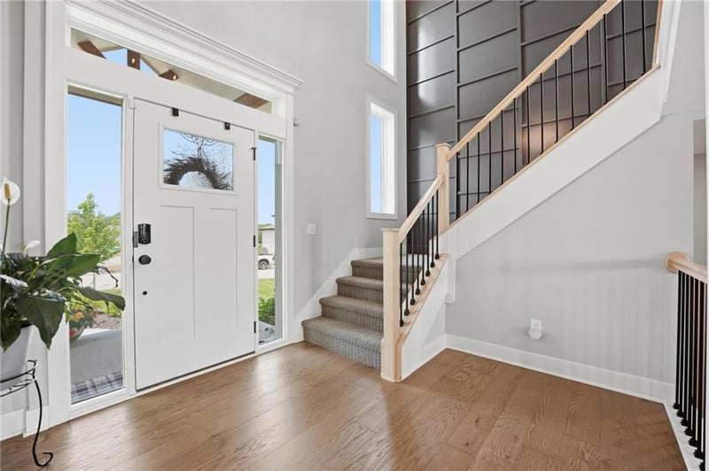 2063 NW O'brien Rd, Lee's Summit, MO 64081