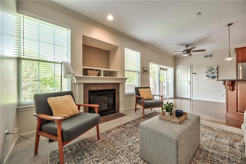 16164 Linden St, Overland Park, KS 66085