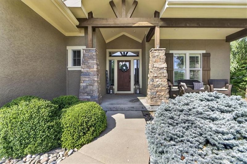 15933 Ballentine St, Overland Park, KS 66062