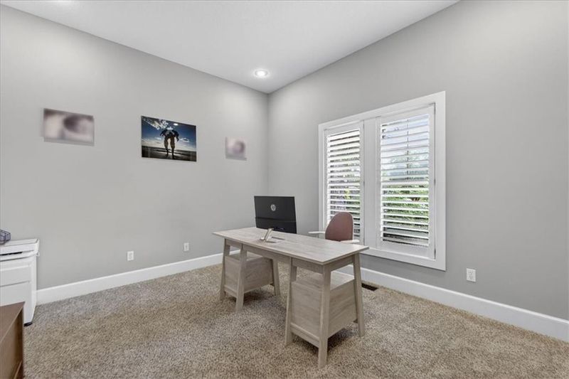 15933 Ballentine St, Overland Park, KS 66062