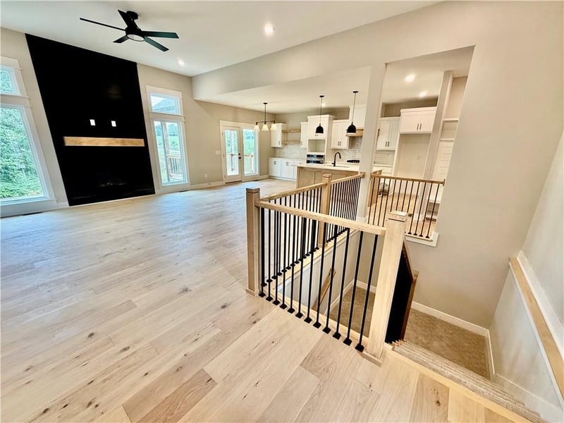 504 Skyview Ln, Liberty, MO 64068