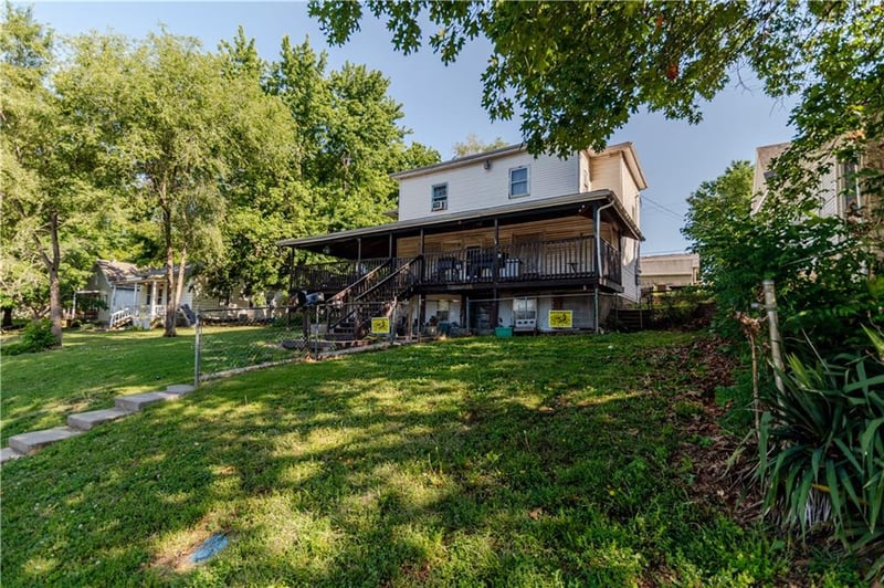 1125 Atchison St, Atchison, KS 66002