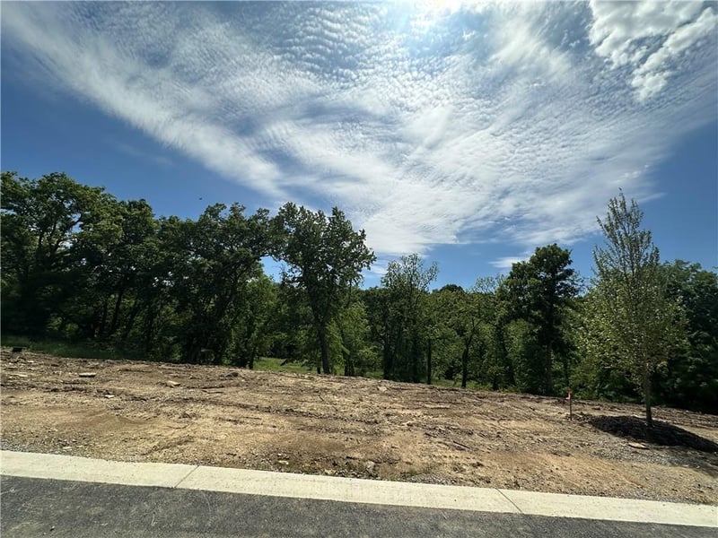 Lot 19 Copper Hill Dr, Parkville, MO 64152
