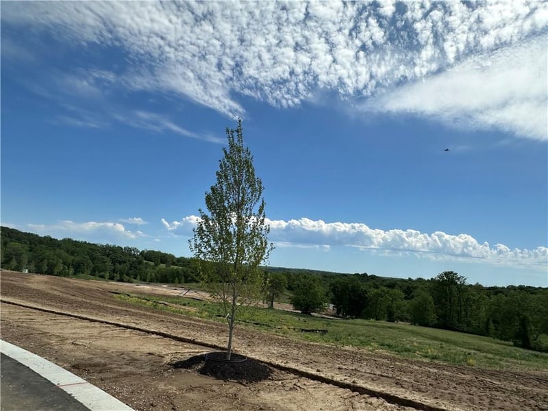 Lot 19 Copper Hill Dr, Parkville, MO 64152