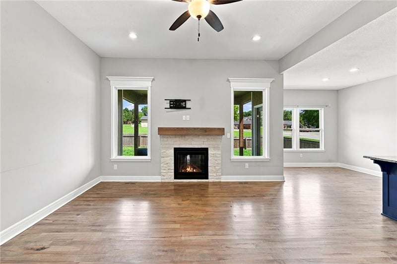 804 Merion St, Lansing, KS 66043