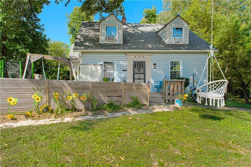 820 S Glenwood Ave, Independence, MO 64053
