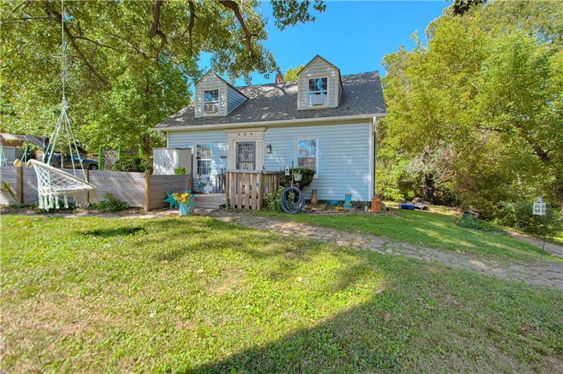 820 S Glenwood Ave, Independence, MO 64053