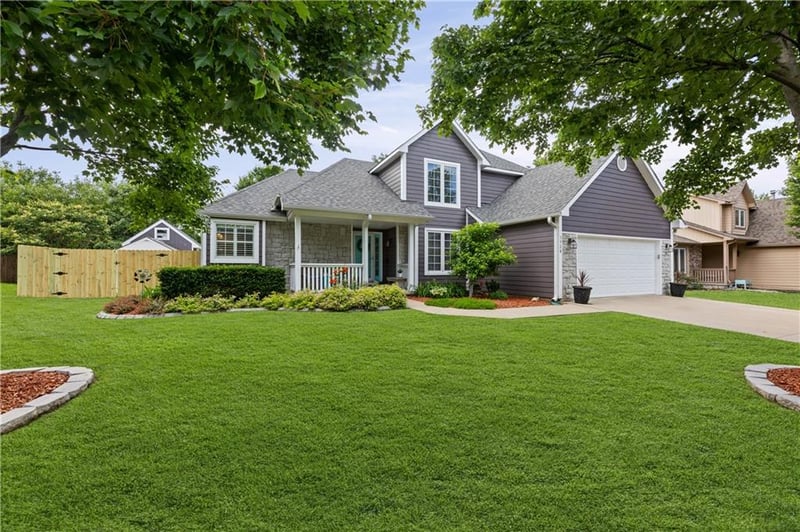 1328 S Redbud St, Ottawa, KS 66067