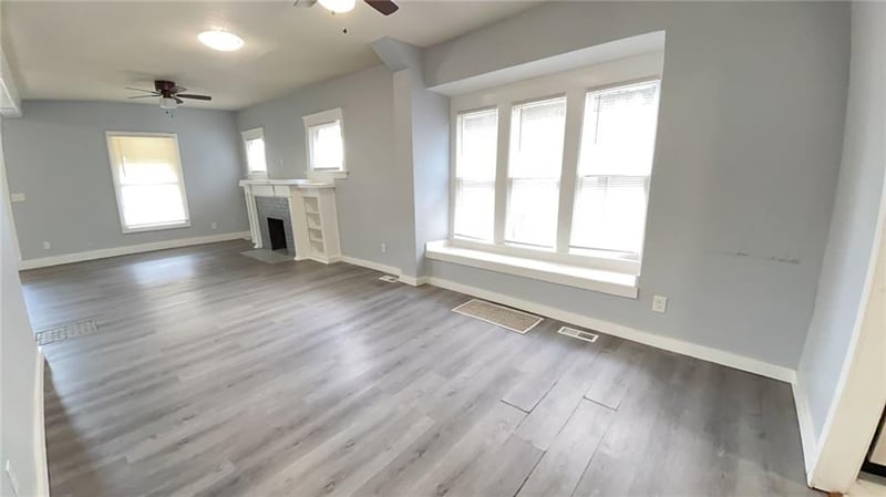 4440 Olive St, Kansas City, MO 64130