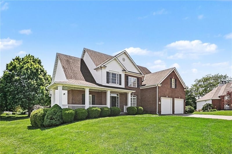 4704 Lake Ridge Ct, St Joseph, MO 64506