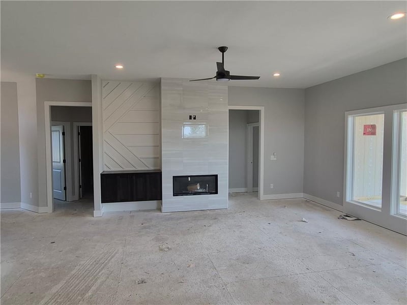 4525 145th Ct, Basehor, KS 66007