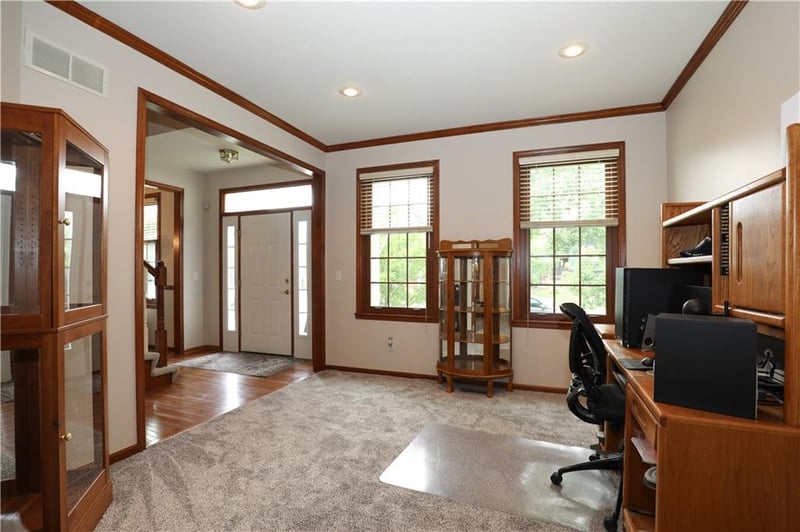 223 W Colleen Ct, Gardner, KS 66030