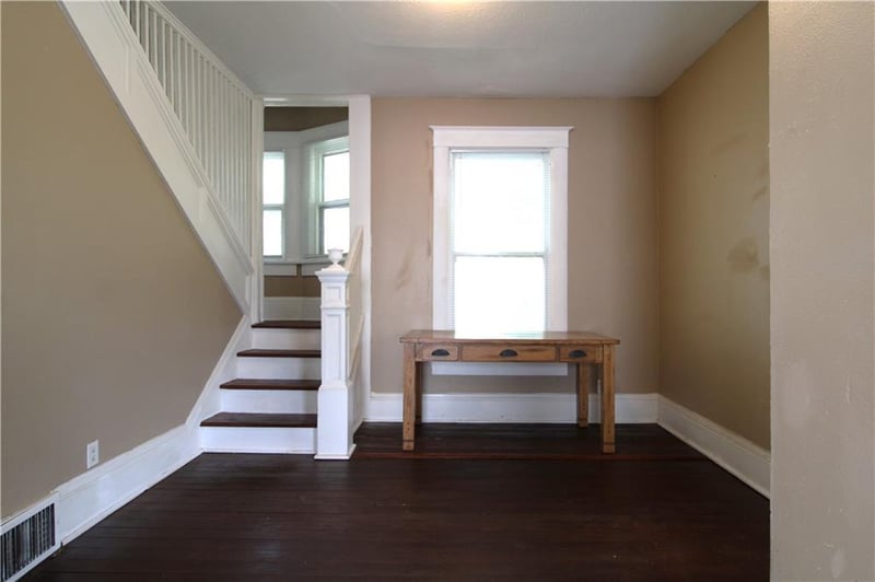 702 Mcdonald St, St Joseph, MO 64505