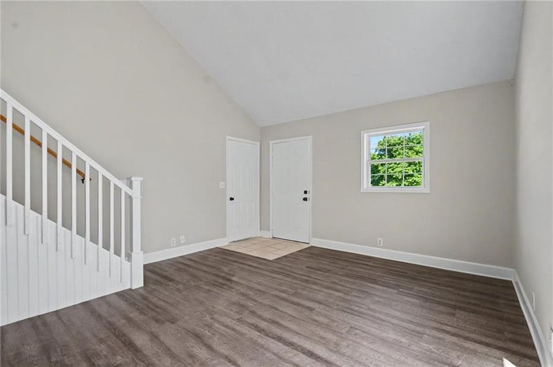 2527 Morningside Dr, Lawrence, KS 66047