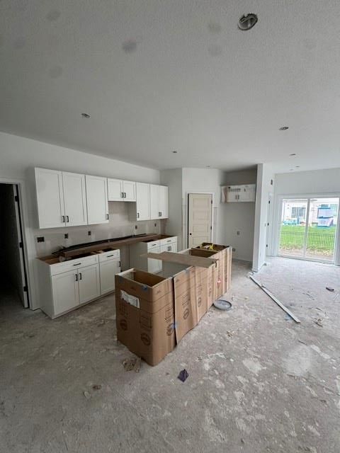 19627 W 195th Pl, Spring Hill, KS 66083