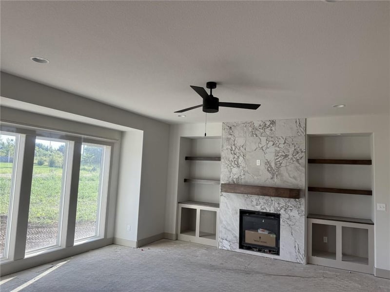 10507 N Highland Pl, Kansas City, MO 64155