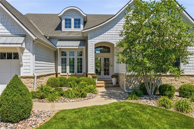 3300 W 156 St, Overland Park, KS 66224