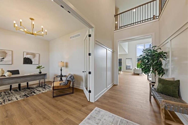 18220 Monrovia St, Overland Park, KS 66013