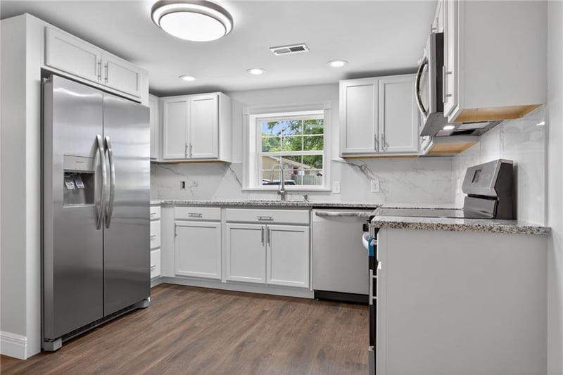 1711 E 1st St, Fort Scott, KS 66701