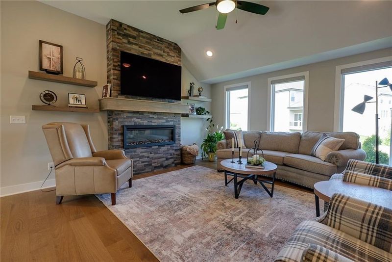 4609 2nd Dr, Blue Springs, MO 64014