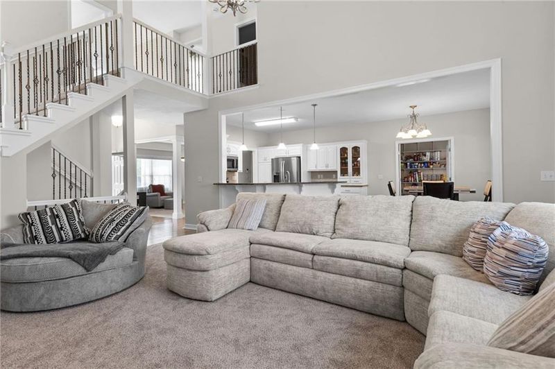4001 SW Boulder Dr, Lee's Summit, MO 64082