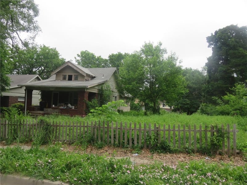 5215 Highland Ave, Kansas City, MO 64110