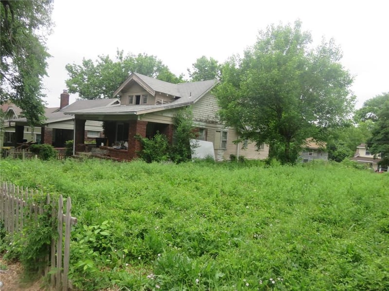5215 Highland Ave, Kansas City, MO 64110