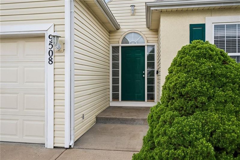 9508 N Main St, Kansas City, MO 64155