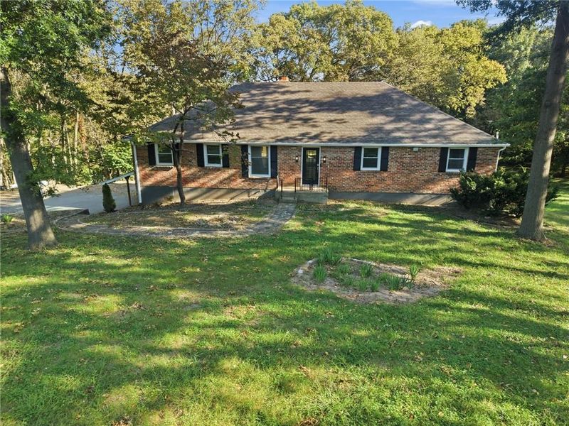 6261 NE Russell Rd, Kansas City, MO 64117
