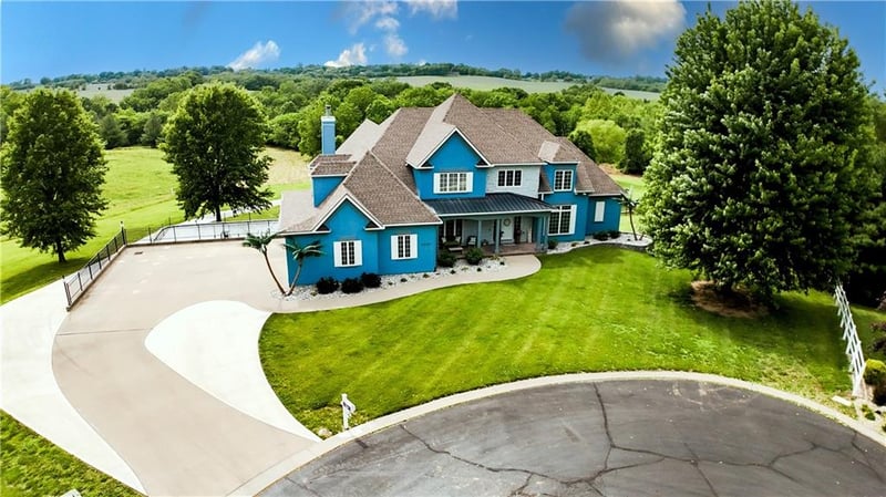 13107 Redbud Blvd, St Joseph, MO 64505
