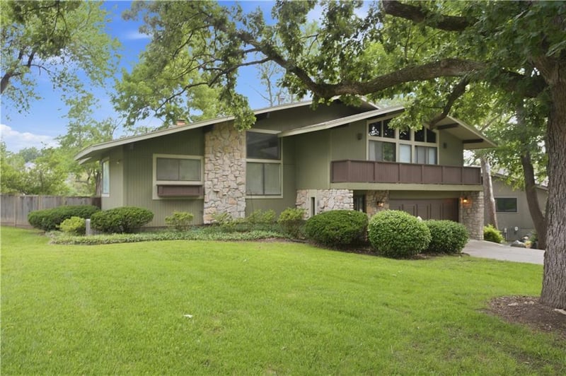 11703 W 102nd Pl, Overland Park, KS 66214