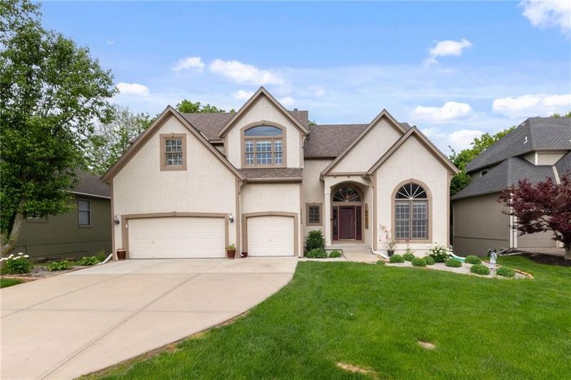 14128 Flint St, Overland Park, KS 66221