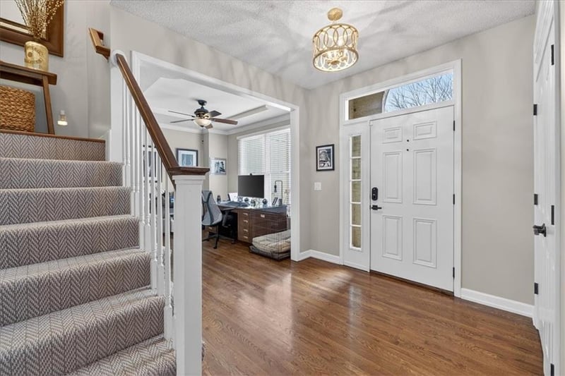 14006 Ash St, Overland Park, KS 66224