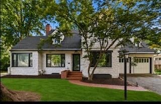 6728 Cherry St, Kansas City, MO 64131