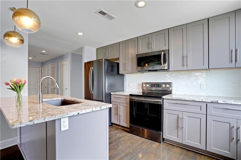 2980 Baltimore Ave #2208, Kansas City, MO 64108