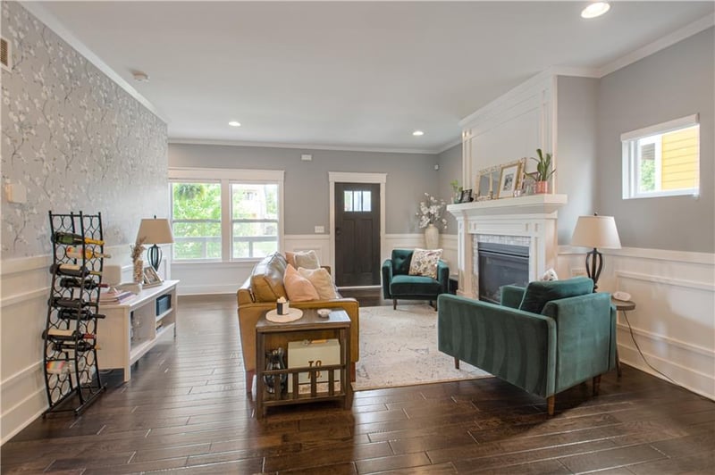 2546 Tracy Ave, Kansas City, MO 64108