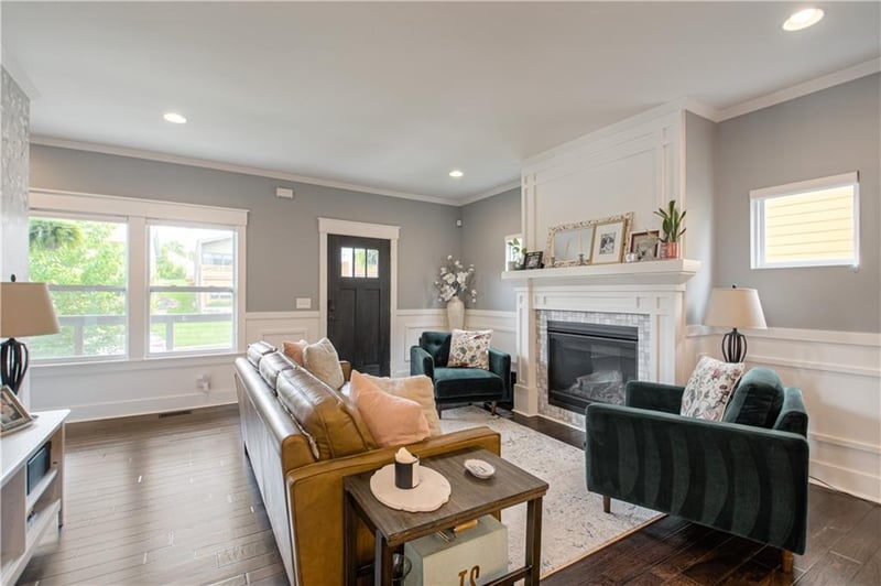 2546 Tracy Ave, Kansas City, MO 64108