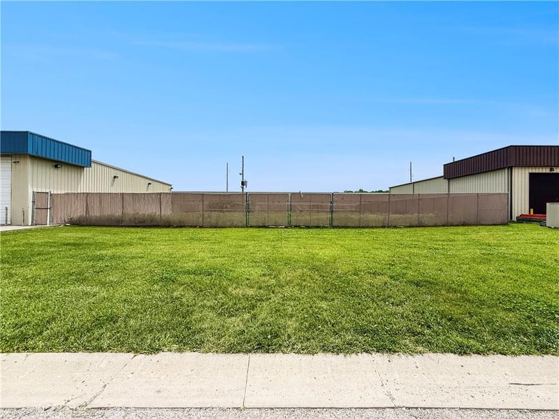 1311 Broadway St, Grain Valley, MO 64029