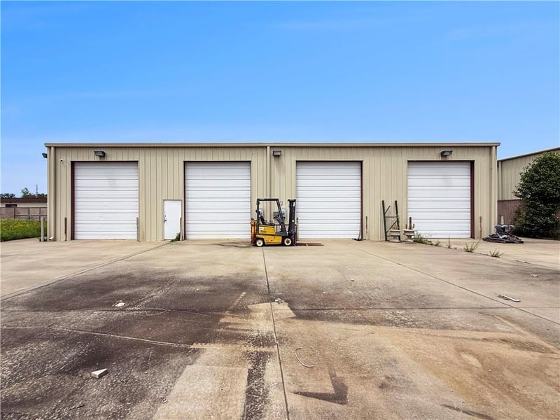 1311 Broadway St, Grain Valley, MO 64029