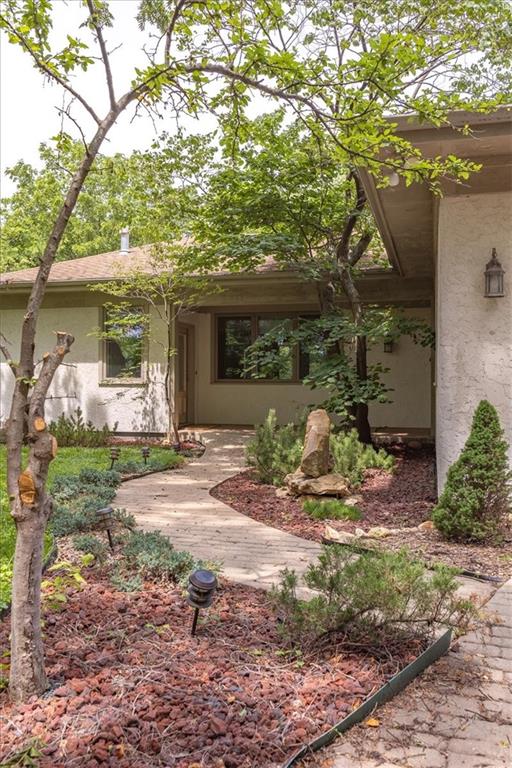 1825 Castle Pine Ct, Lawrence, KS 66047