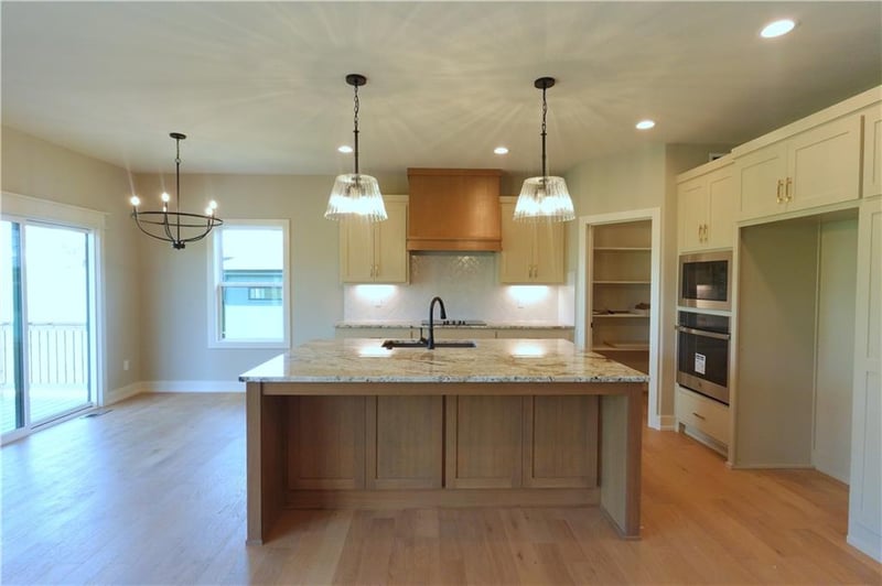 12720 NW Larkspur Ln, Platte City, MO 64079
