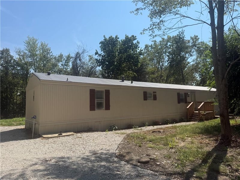 2924 Dune Rd, Odessa, MO 64076