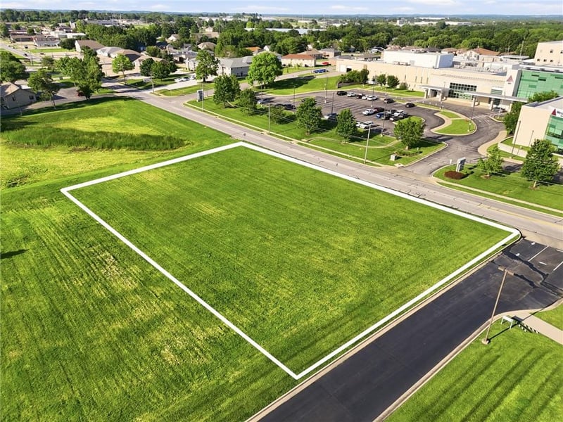 Burkarth Rd, Warrensburg, MO 64093