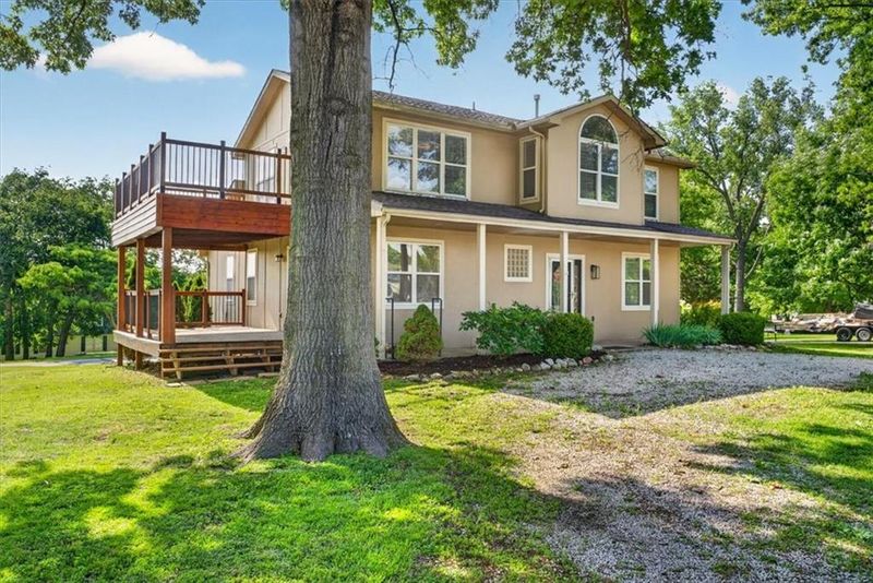 2133 NE Todd George Rd, Lee's Summit, MO 64086