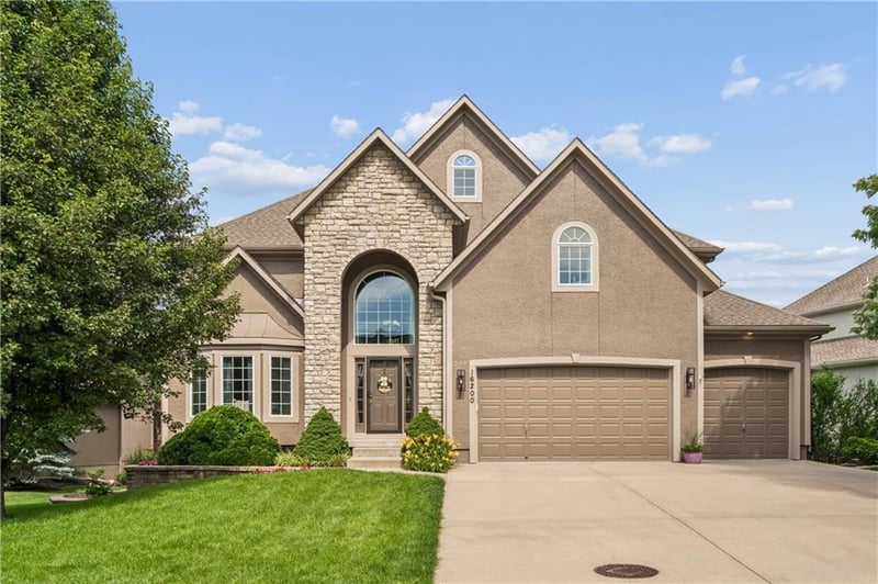 16200 Ballentine St, Overland Park, KS 66221