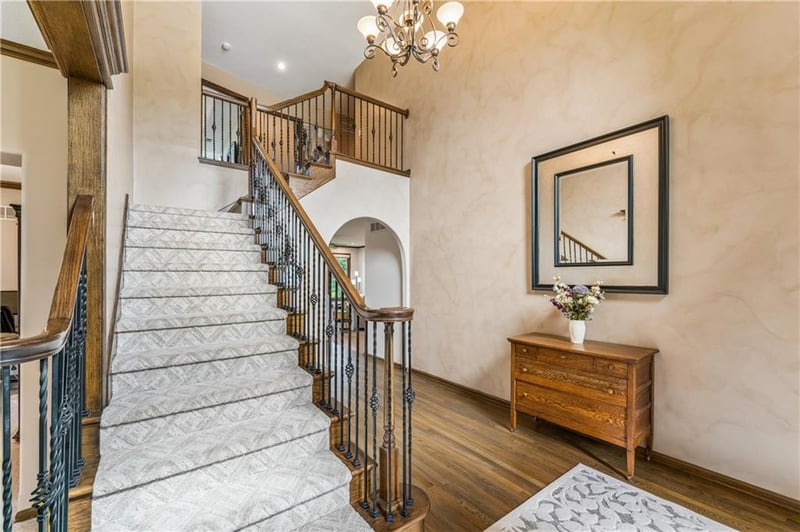 16200 Ballentine St, Overland Park, KS 66221