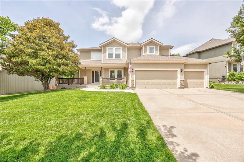 24020 W 80th St, Lenexa, KS 66227